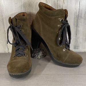 B.O.C. Ankle Boots - US 8